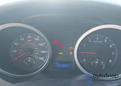 2010 Hyundai Genesis 2.0T R-Spec z USA, uszkodzony, nr VIN KMHHT6KD2AU039322